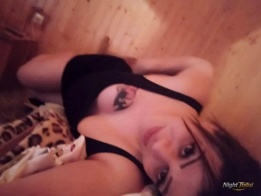 Jennifer is a sex symbol 2