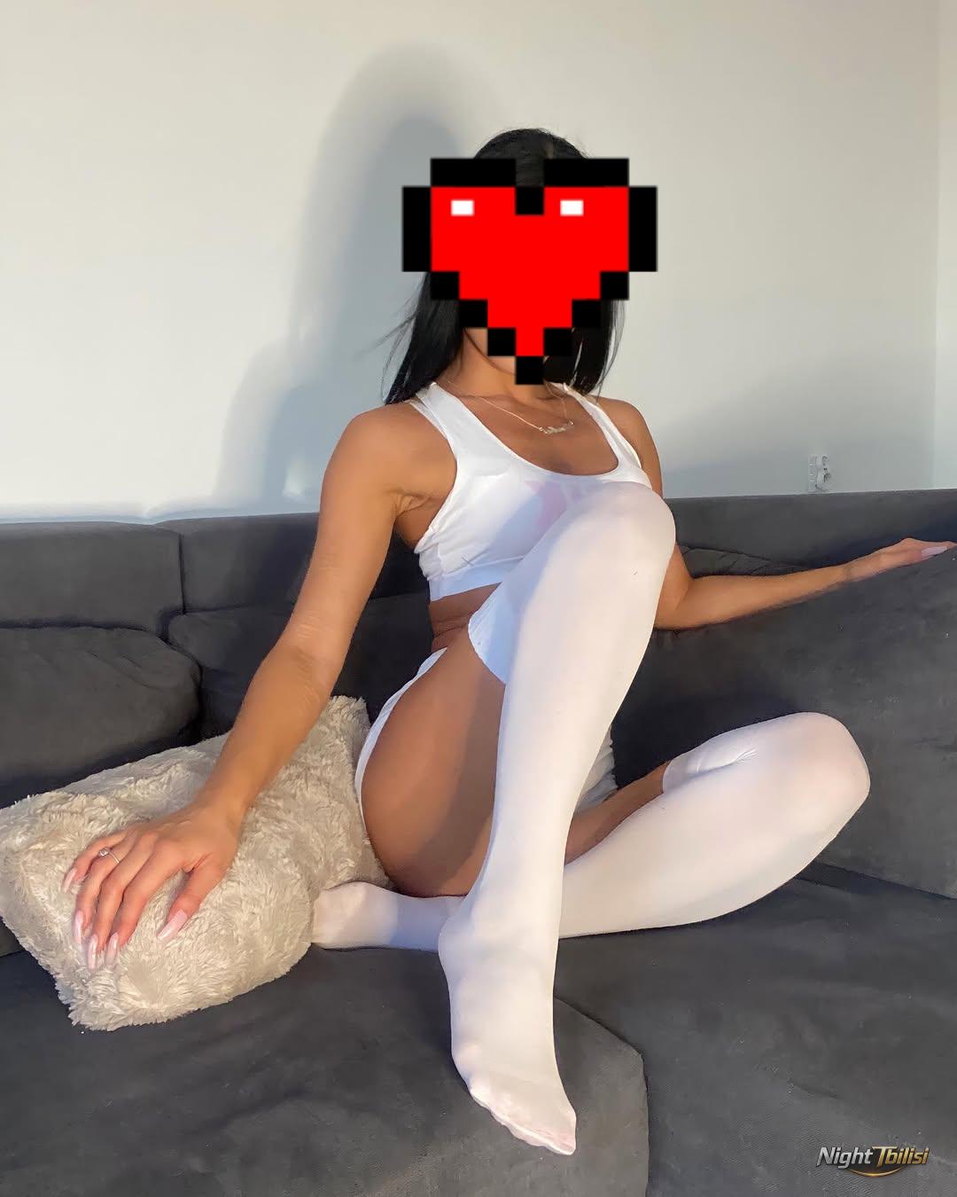 Nia 4